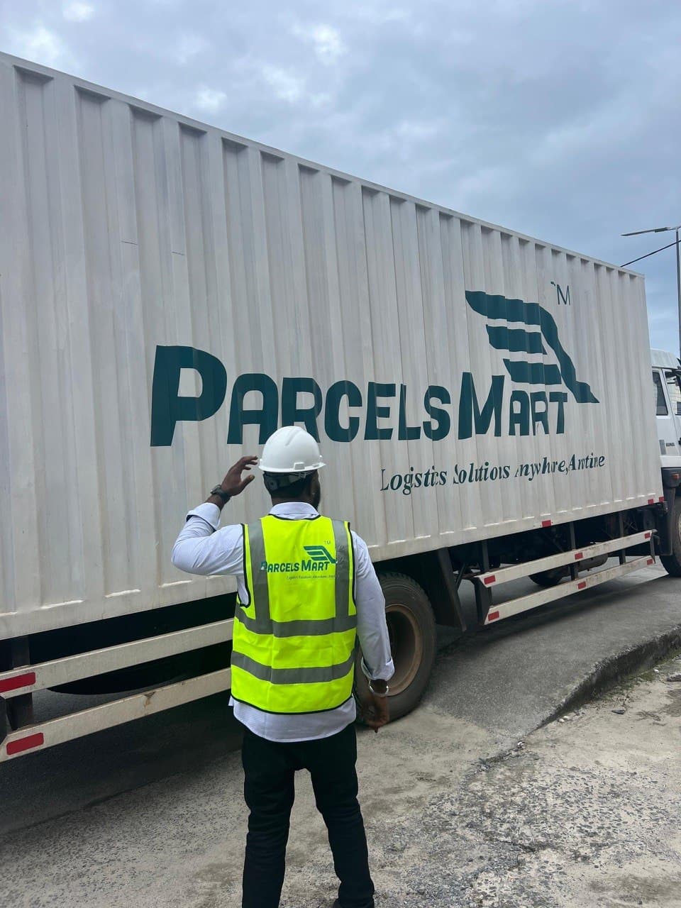 Parcelsmart delivery truck
